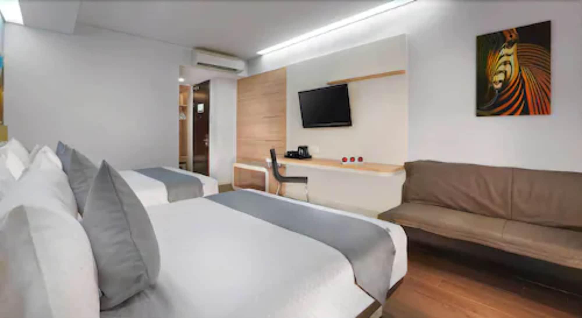 Hotel Neo Gubeng By Aston Sorabaya Extérieur photo
